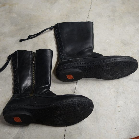 Born Boots - Picture 2 of 14